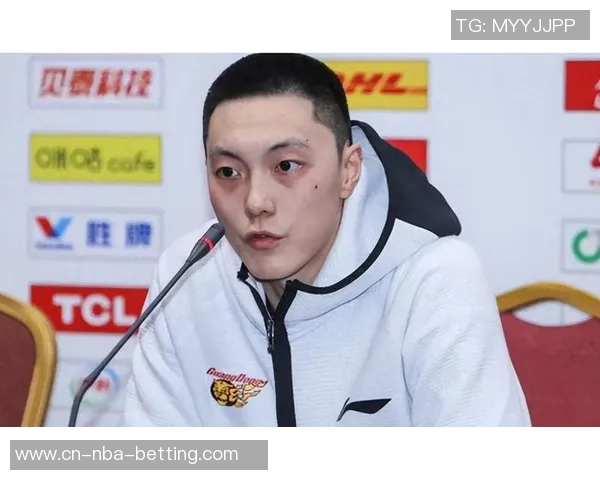 胡明轩关键时刻两罚不中上海队加时赛三分绝杀广东队逆转取胜