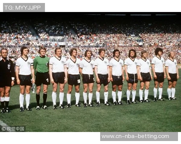 世界足球运动员的辉煌历程与未来发展趋势探讨